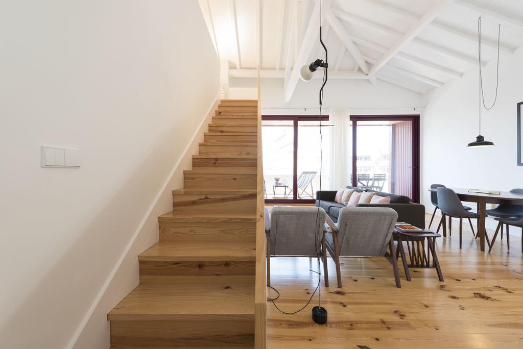 Lovelystay - Floor Balcony Oporto